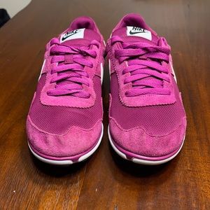 NIKE Victoria Sportwear Rave Pink Purple Shoes